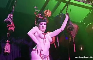 XXX Rebecca Blue-Ի Ներխուժումը ֆանտազիա պոռնո
